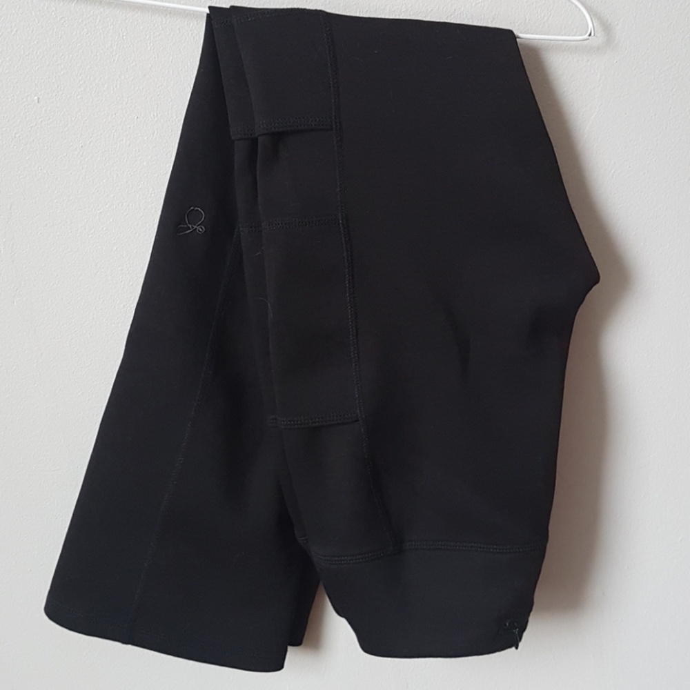 Jaanuu yoga scrub pant